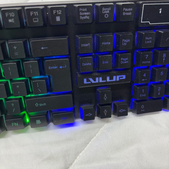 Wired LVLUP Pro Gaming Keyboard with LED Keys LU734PDQ- DC5V 500 mA MAX - Picture 5 of 7